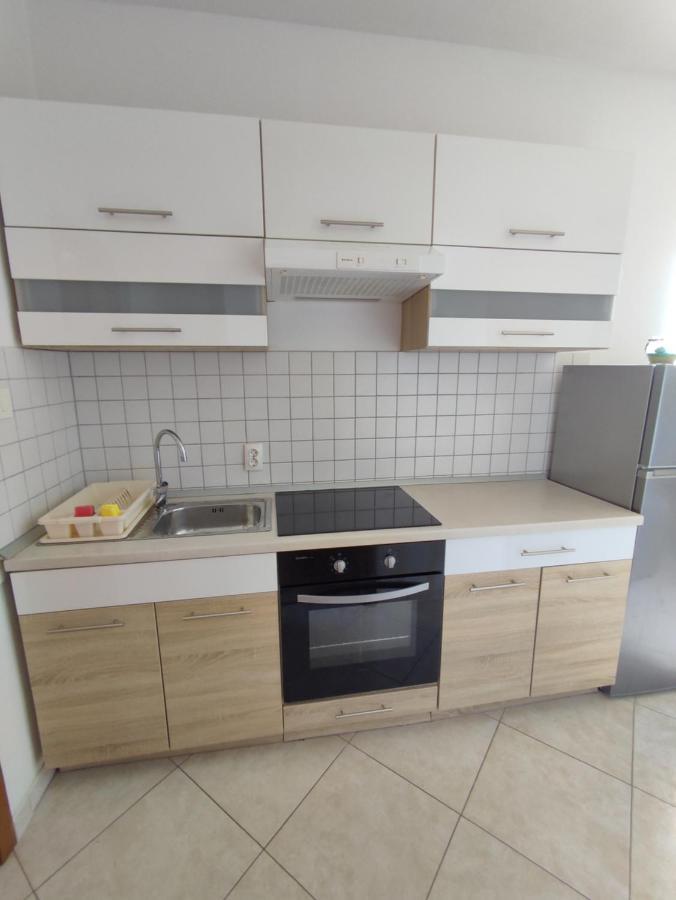 Three Lions Apartment Pula Exterior photo